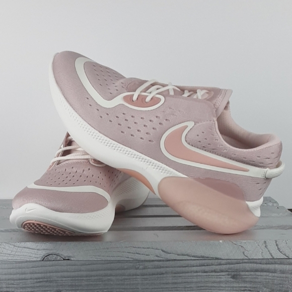 Women's Nike Joyride - Picture 3 of 8
